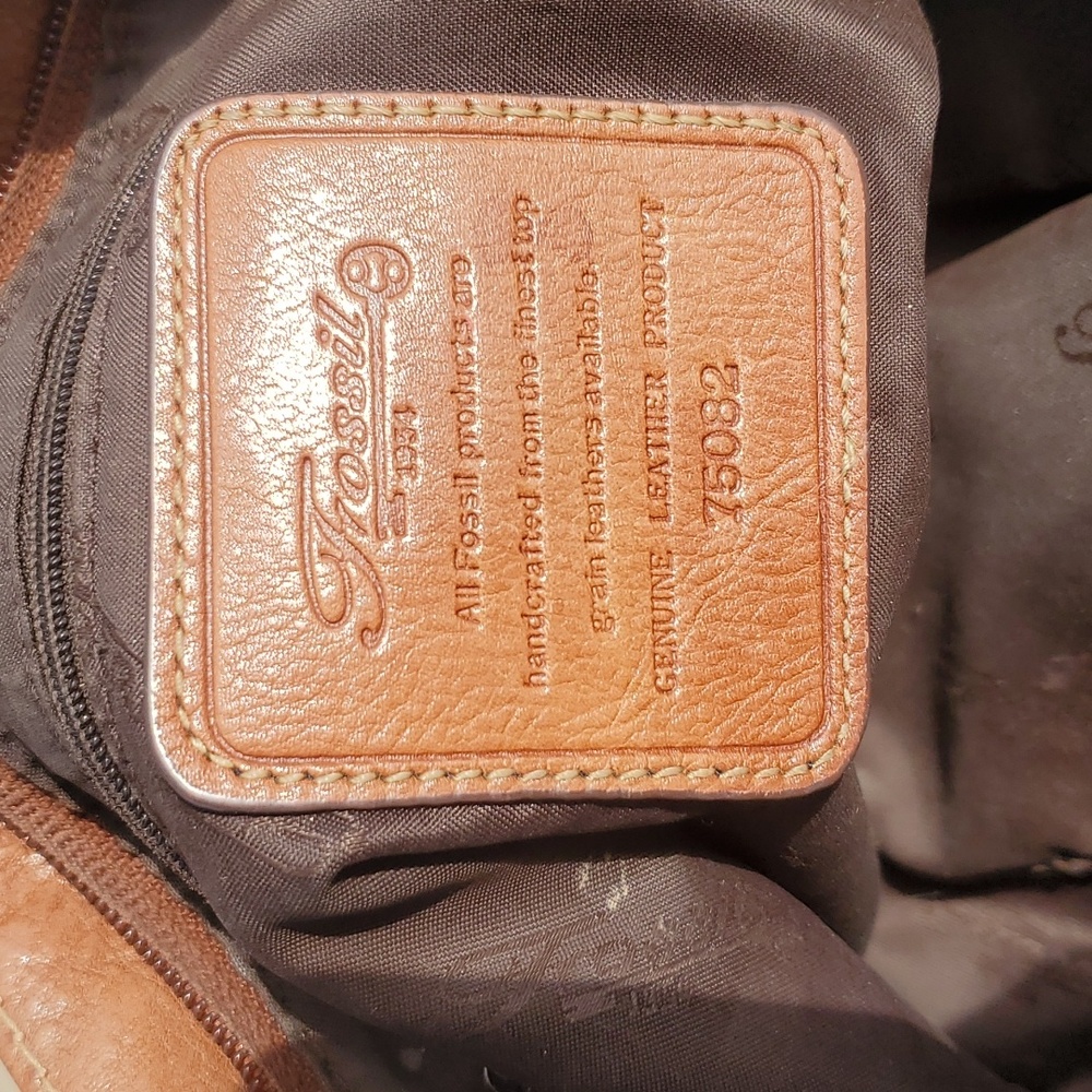 FOSSIL purse - Picture 5 of 8